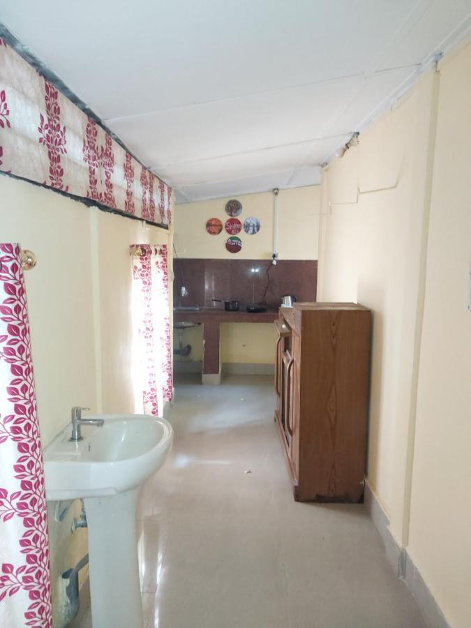 Shree Homes- Ac Delux Suite Guwahati Ngoại thất bức ảnh